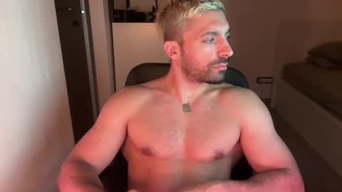 Snapshot of tarquit8 chatting on 24, 9, 2025 tarquit8 online show from 24, 9, 2025