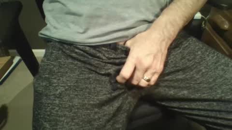 Snapshot of tarrybarry chatting on 25, 2, 2025 Help Me Cum online show from 25, 2, 2025