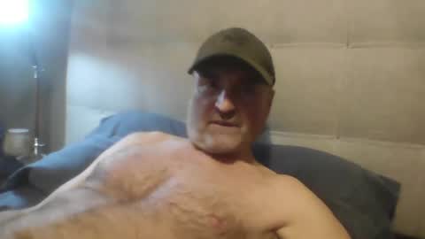 Snapshot of tarzeny77 chatting on 21, 2, 2025 tarzeny77 online show from 21, 2, 2025