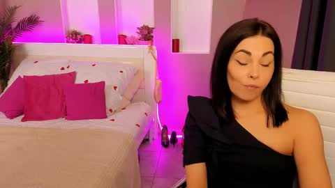 Tasha online show from 30, 4, 2026