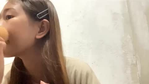 Mia  online show from 4, 3, 2026