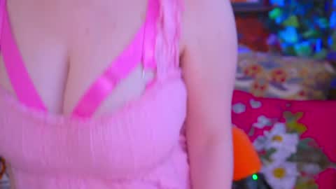 Vivian  Clark online show from 11, 5, 2026