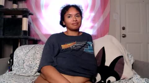 Snapshot of tasteekitty chatting on 27, 10, 2025 Tastee Kitty online show from 27, 10, 2025