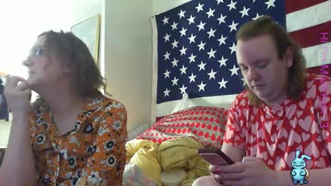 Snapshot of tasteflavored_femboy chatting on 1, 2, 2025 Taste online show from 1, 2, 2025