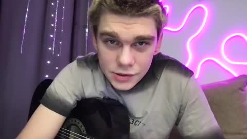 Snapshot of tasteithorny chatting on 8, 3, 2025 tasteithorny online show from 8, 3, 2025