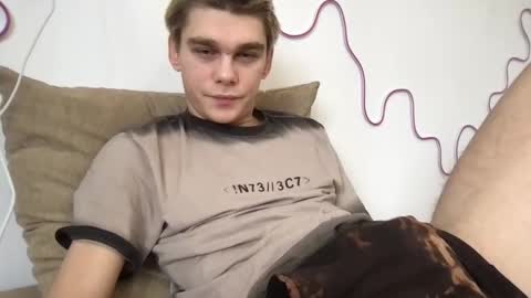 Snapshot of tasteithorny chatting on 11, 3, 2025 tasteithorny online show from 11, 3, 2025