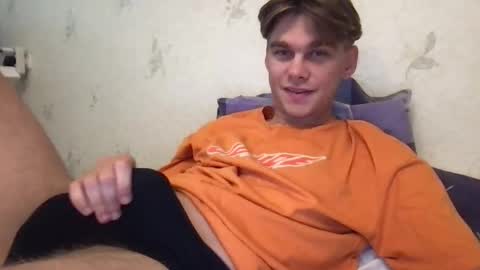 Snapshot of tasteithorny chatting on 12, 9, 2025 tasteithorny online show from 12, 9, 2025