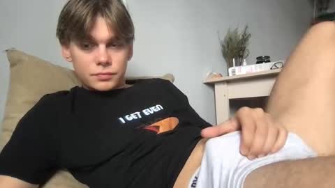 Snapshot of tasteithorny chatting on 19, 9, 2025 tasteithorny online show from 19, 9, 2025