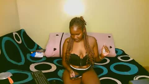 Snapshot of tastie_t chatting on 29, 10, 2025 tastie_t online show from 29, 10, 2025