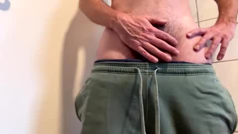 Snapshot of tasty48er chatting on 14, 12, 2025 tasty48er online show from 14, 12, 2025