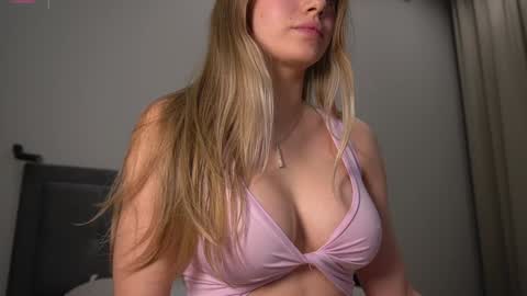 Snapshot of tastypoint chatting on 23, 3, 2026 Im Sabrina NEXT LIVE Tuesday online show from 23, 3, 2026