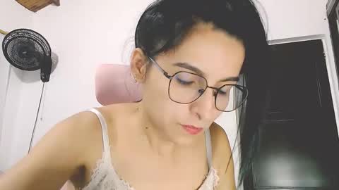 Snapshot of tata20_ chatting on 25, 11, 2025 tatabebe online show from 25, 11, 2025