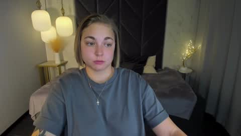 Snapshot of tataflower chatting on 5, 12, 2024 Tata online show from 5, 12, 2024