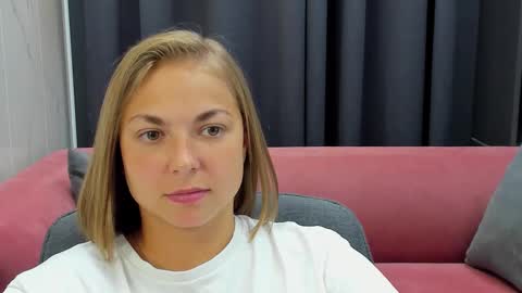 Snapshot of tataflower chatting on 4, 10, 2025 Tata online show from 4, 10, 2025