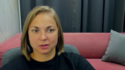 Snapshot of tataflower chatting on 8, 10, 2025 Tata online show from 8, 10, 2025