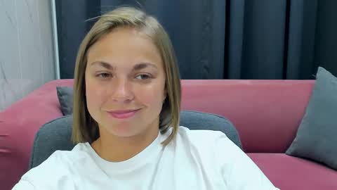 Snapshot of tataflower chatting on 9, 10, 2025 Tata online show from 9, 10, 2025