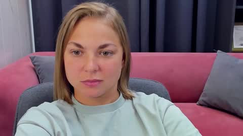 Snapshot of tataflower chatting on 22, 10, 2025 Tata online show from 22, 10, 2025