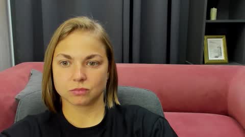 Snapshot of tataflower chatting on 4, 11, 2025 Tata online show from 4, 11, 2025