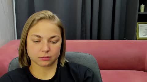 Snapshot of tataflower chatting on 6, 11, 2025 Tata online show from 6, 11, 2025