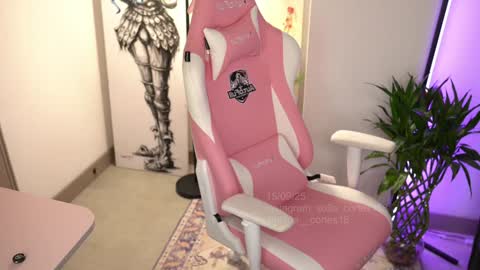 Snapshot of tatiana__cortes18 chatting on 15, 9, 2025 Sofia But You can call me Sofi online show from 15, 9, 2025