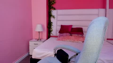 tatiana_arboleda online show from 10, 4, 2026