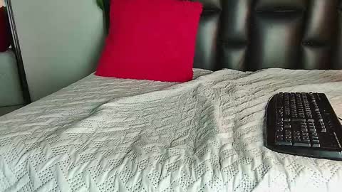 tatiana_mendoza online show from 28, 2, 2025