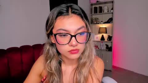 tatiana_mendoza online show from 4, 11, 2025