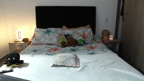 tatiana_monteros online show from 16, 4, 2026