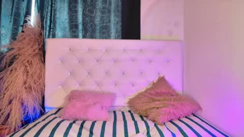 Snapshot of tatixxxvega chatting on 18, 4, 2026 tatix online show from 18, 4, 2026