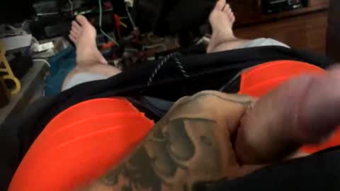 Snapshot of tattedtradie chatting on 25, 4, 2026 tattedtradie online show from 25, 4, 2026