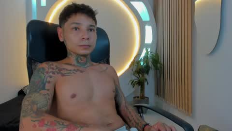 Snapshot of tattokoi chatting on 19, 1, 2025 tattokoi online show from 19, 1, 2025