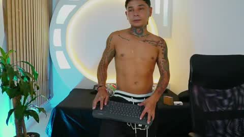 Snapshot of tattokoi chatting on 26, 1, 2025 tattokoi online show from 26, 1, 2025