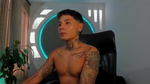 Snapshot of tattokoi chatting on 3, 2, 2025 tattokoi online show from 3, 2, 2025