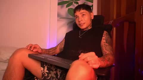 Snapshot of tattokoi chatting on 18, 9, 2025 tattokoi online show from 18, 9, 2025