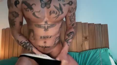 tattooboy218 online show from 17, 10, 2025