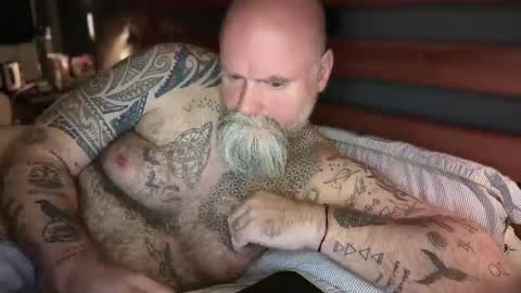 Tattooeddilf 01 online show from 23, 10, 2025