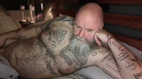 Tattooeddilf 01 online show from 4, 11, 2025