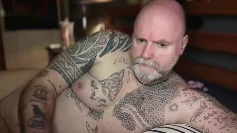 Tattooeddilf 01 online show from 14, 3, 2026