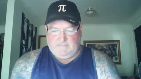 Snapshot of tattzsexy chatting on 2, 11, 2025 tattzsexy online show from 2, 11, 2025