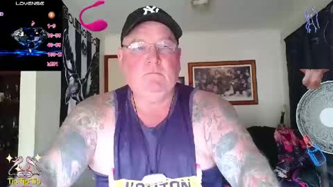 tattzsexy online show from 25, 2, 2026