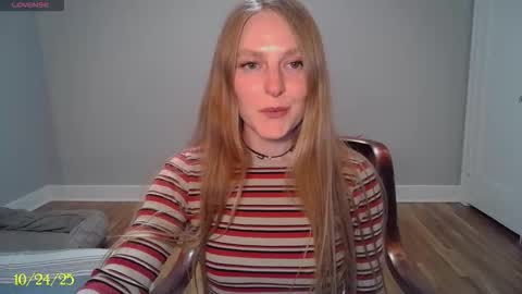 Snapshot of tatum__kahlo chatting on 25, 10, 2025 TATUM ALL MY LINKS online show from 25, 10, 2025