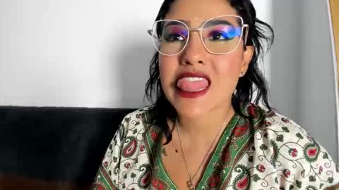 Snapshot of taty_gomez_ chatting on 19, 5, 2026 Tatiana Gomez online show from 19, 5, 2026