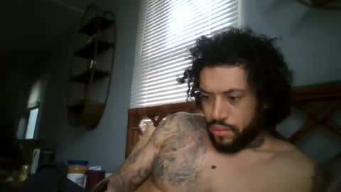 Snapshot of taurusbaeforever chatting on 16, 4, 2026 taurusbaeforever online show from 16, 4, 2026