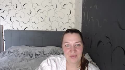 Snapshot of taxxxu chatting on 3, 7, 2026 Diana online show from 3, 7, 2026