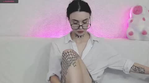 Snapshot of tayaavis chatting on 15, 11, 2025 Taya online show from 15, 11, 2025