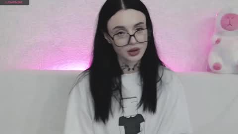 Snapshot of tayaavis chatting on 20, 11, 2025 Taya online show from 20, 11, 2025