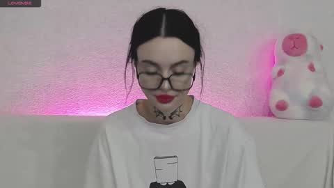 Snapshot of tayaavis chatting on 21, 11, 2025 Taya online show from 21, 11, 2025