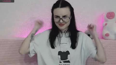 Snapshot of tayaavis chatting on 28, 11, 2025 Taya online show from 28, 11, 2025