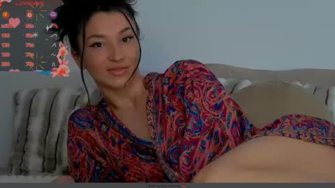 TayaKayan online show from 1, 3, 2025