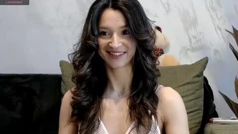 TayaKayan online show from 18, 3, 2026